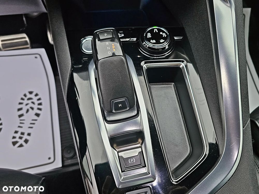 Peugeot 5008 BlueHDi 180 EAT8 GT - 31