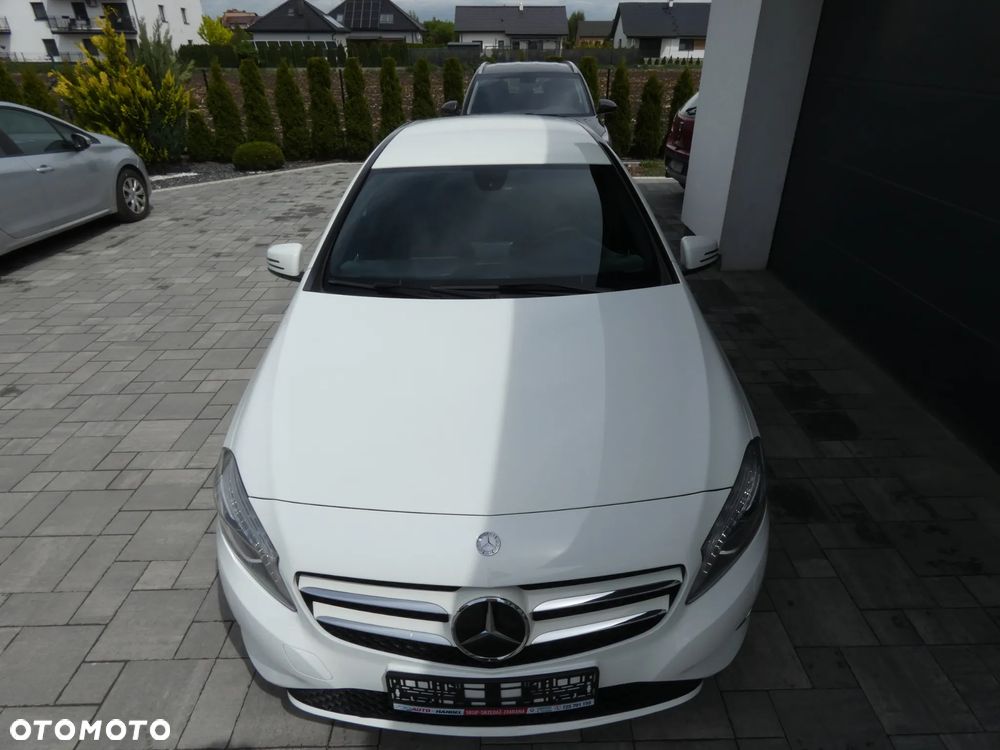 Mercedes-Benz Klasa A 180 (BlueEFFICIENCY) - 3