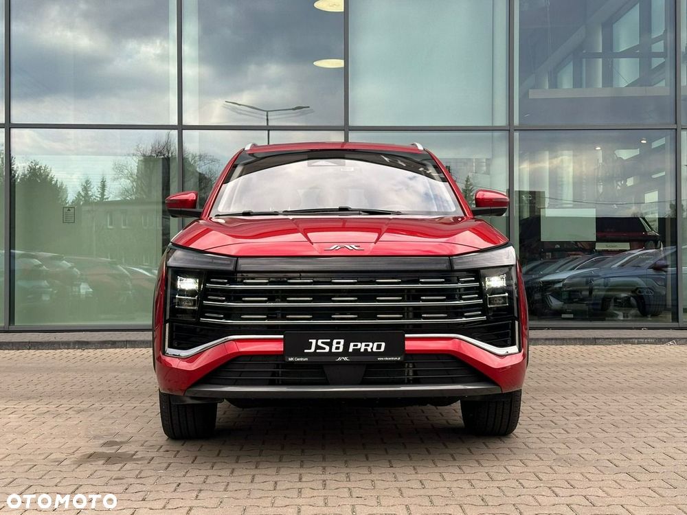 JAC JS8 - 9