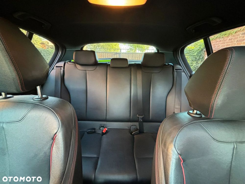 BMW Seria 1 120d Sport Line - 3