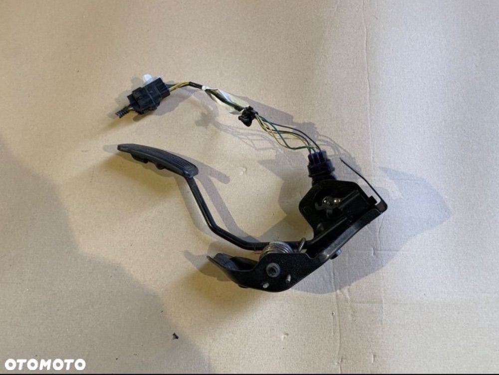 82223-02030 pedal potencjometr gazu Toyota corolla e12 - 1
