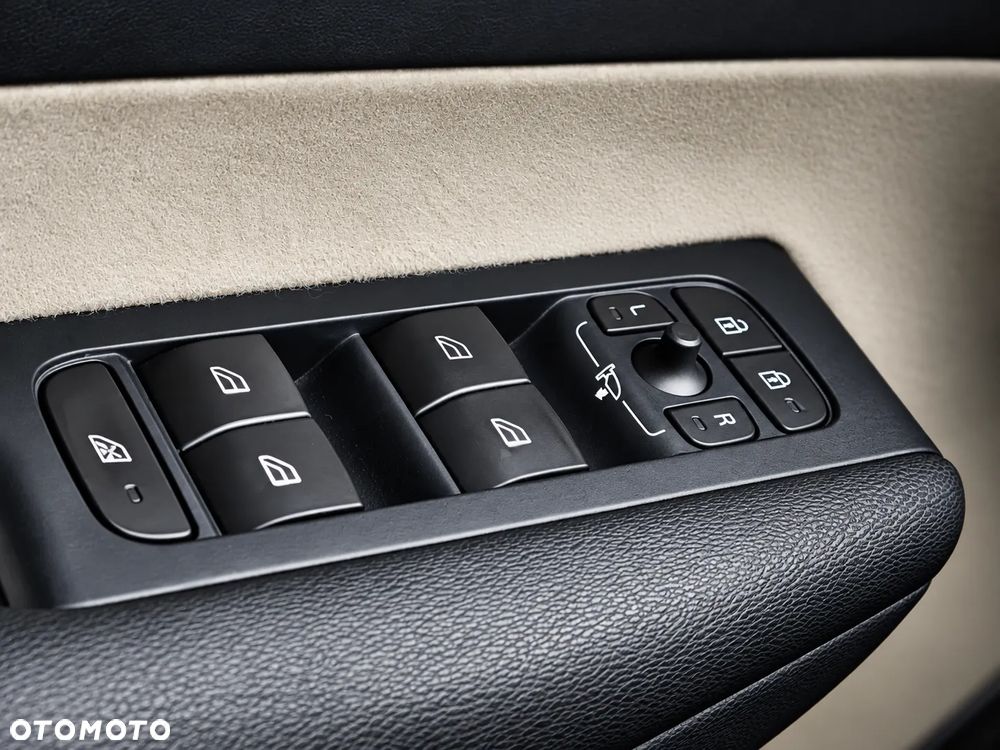 Volvo XC 40 T4 Inscription - 27