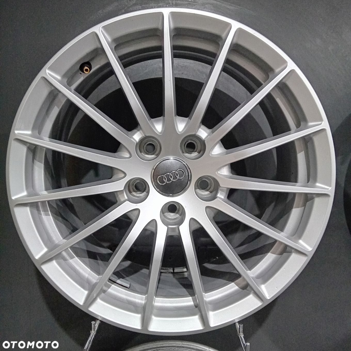 Felgi 17 5x112 Audi A4 B8 B9 Allroad, A5, Q5 OE F504600-11 - 3