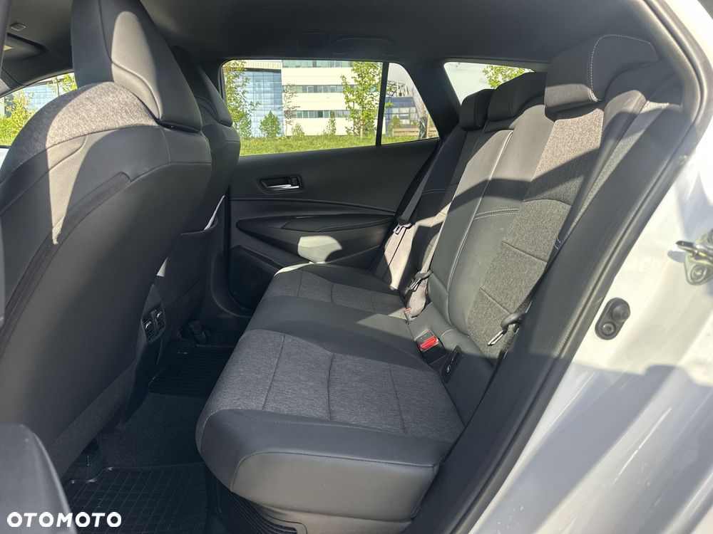 Toyota Corolla - 14