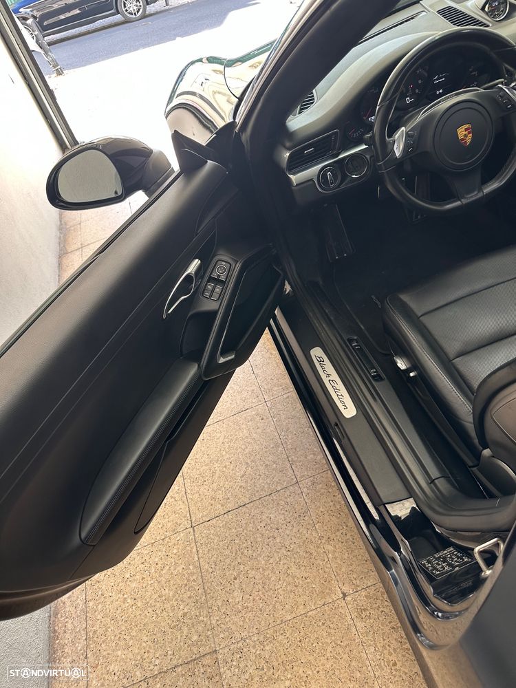 Porsche 911 Série F - 33