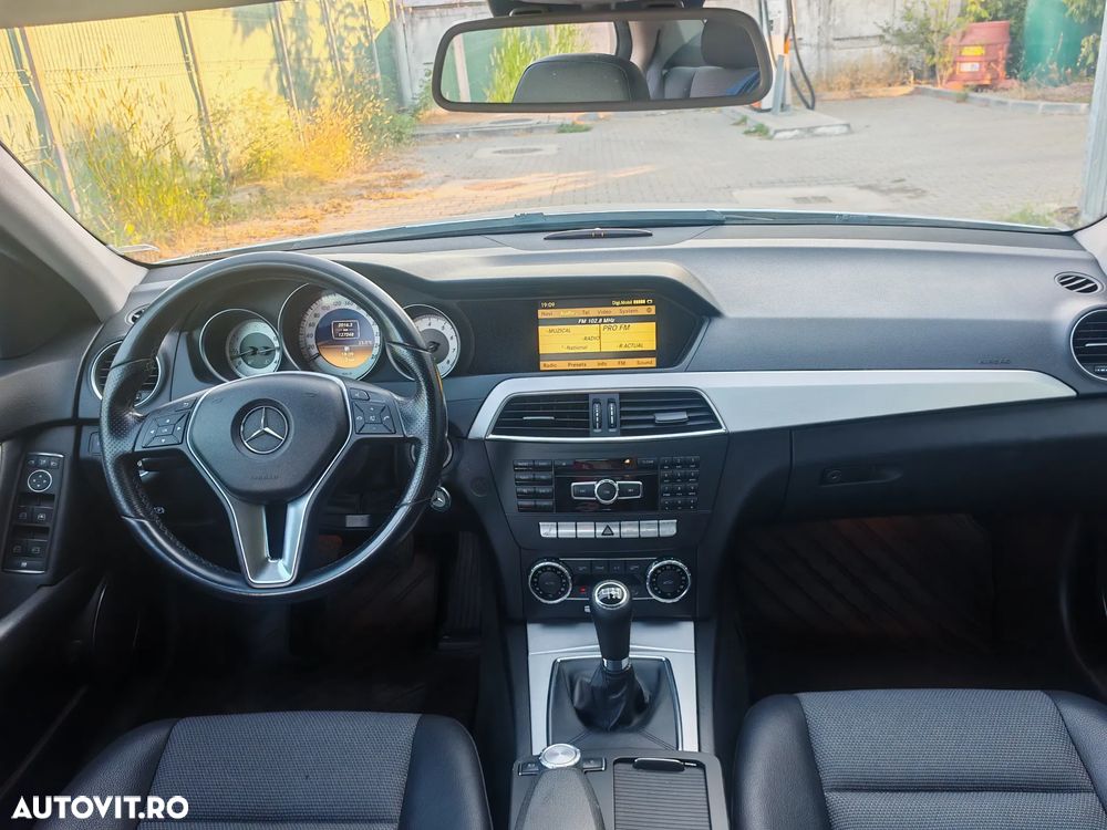Mercedes-Benz C 180 CGI BlueEFFICIENCY - 7