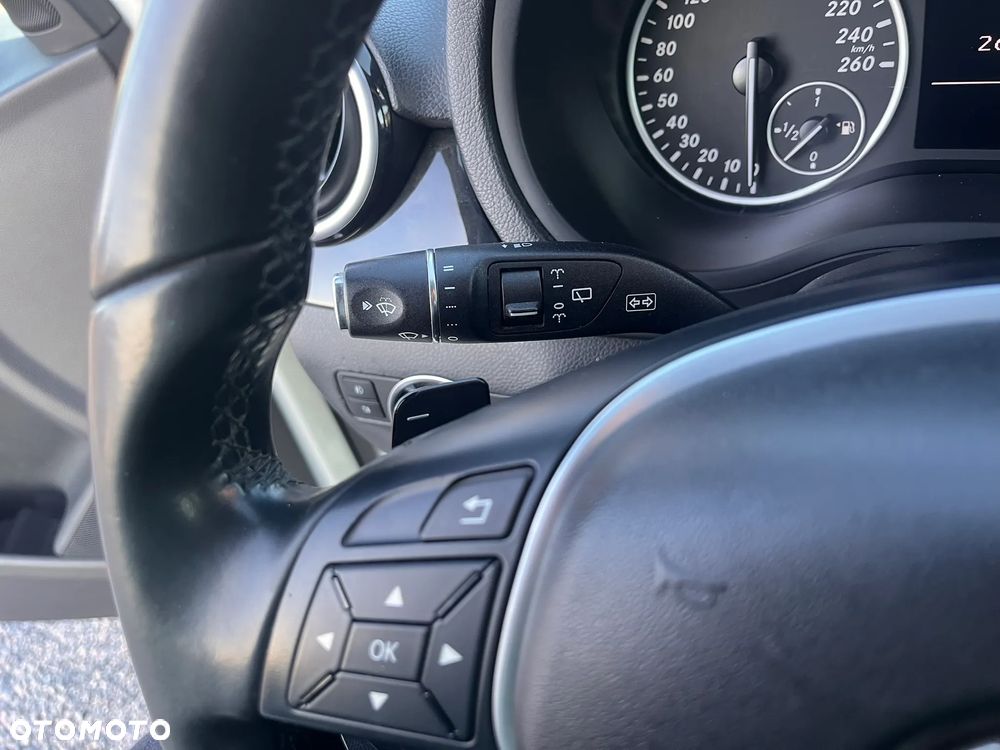 Mercedes-Benz Klasa B 180 CDI 7G-DCT - 30