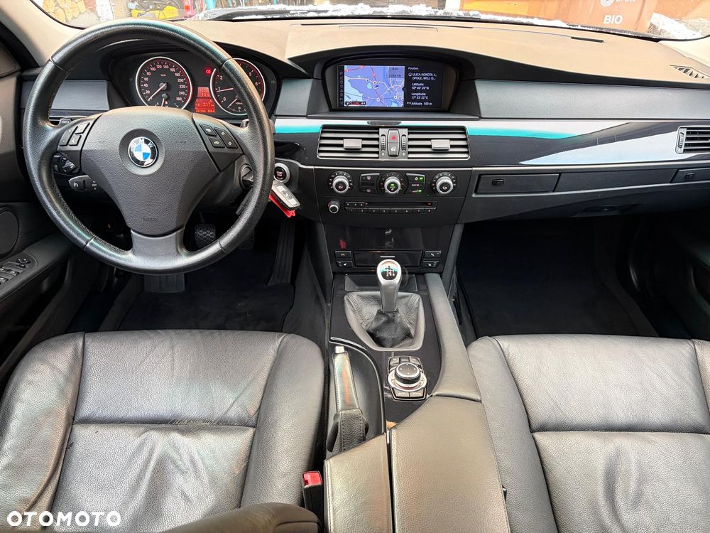 BMW Seria 5 520i Edition Exclusive - 17