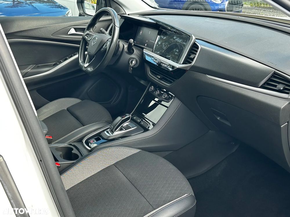 Opel Grandland X 1.5 START/STOP Aut. Design Line - 12