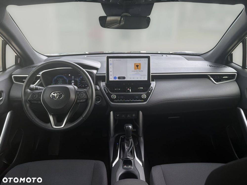 Toyota Corolla Cross - 11