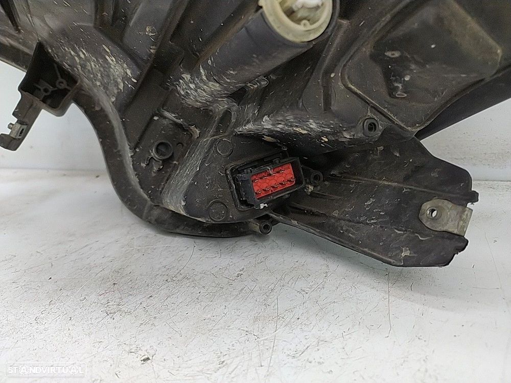 Farol Direito Opel Corsa E Van (X15) - 4