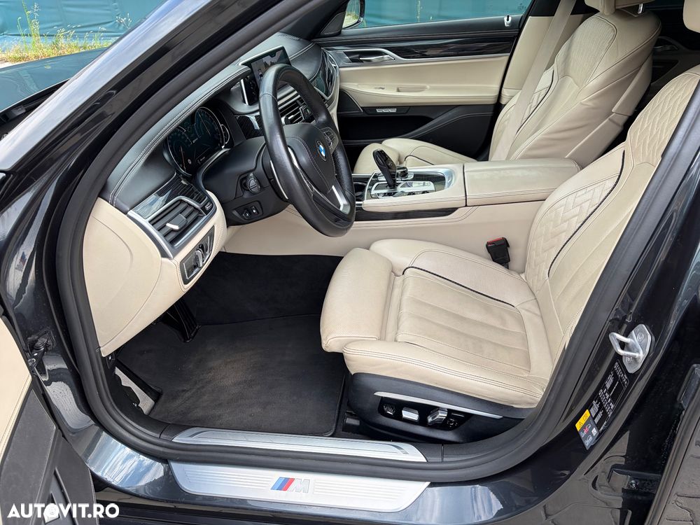 BMW Seria 7 - 24