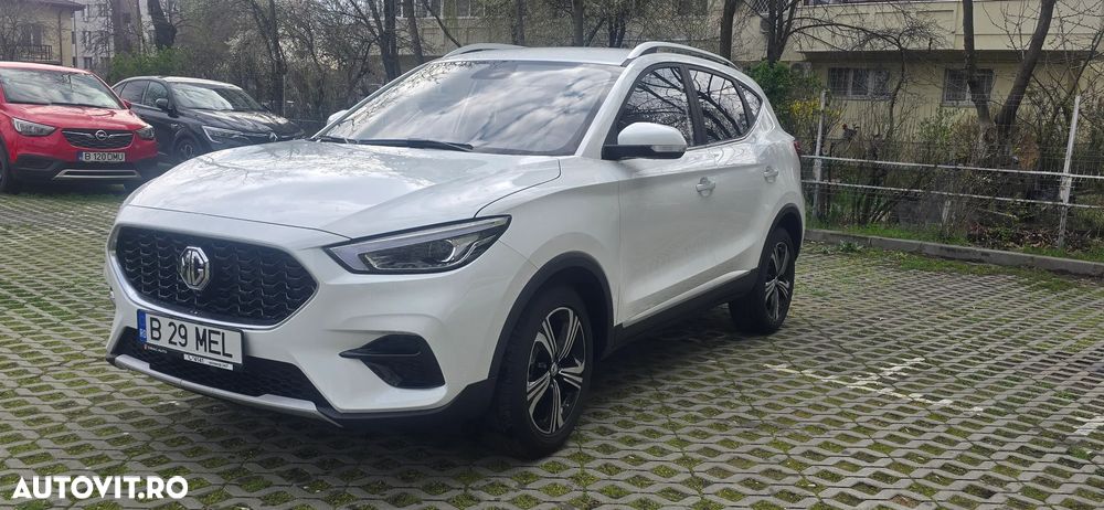 MG ZS 1.5 GSL 5MT Exclusive - 4