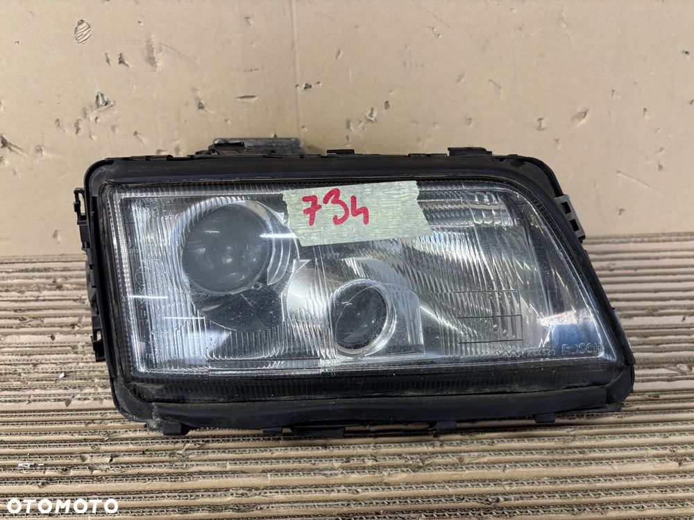 Audi A8 D2 Lampa Xenon prawy przód - 1