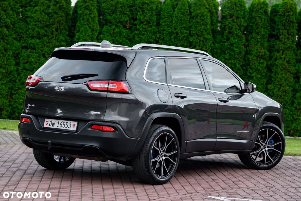 Jeep Cherokee - 14