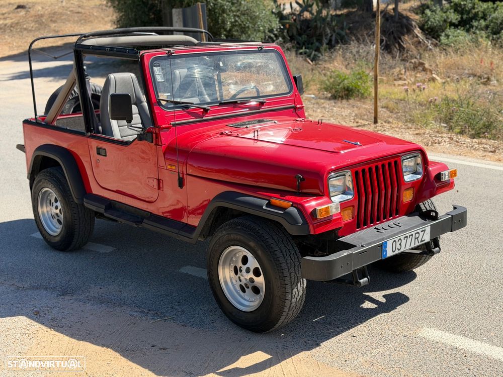 Jeep Wrangler - 2