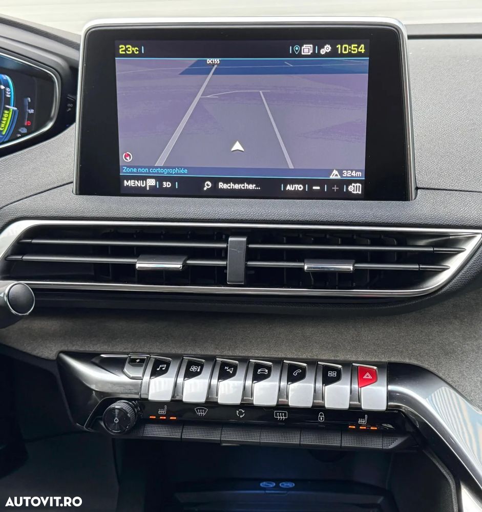 Peugeot 3008 225 e-EAT8 GT - 25