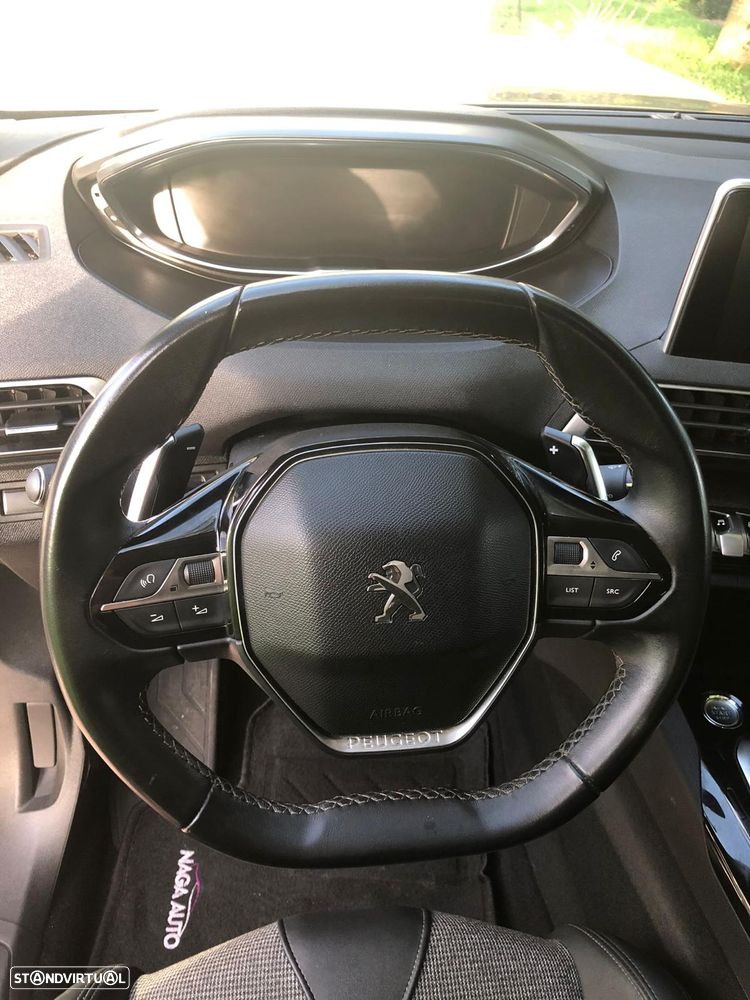 Peugeot 5008 BlueHDI 120 EAT6 Allure - 4