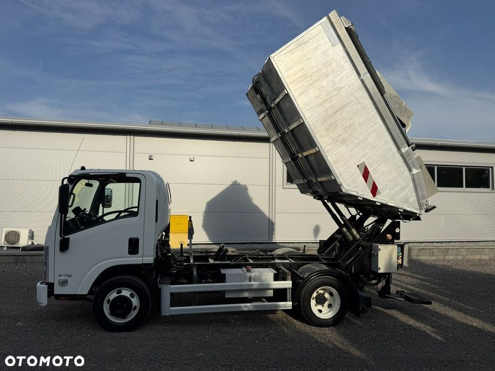 Isuzu P75 - 5