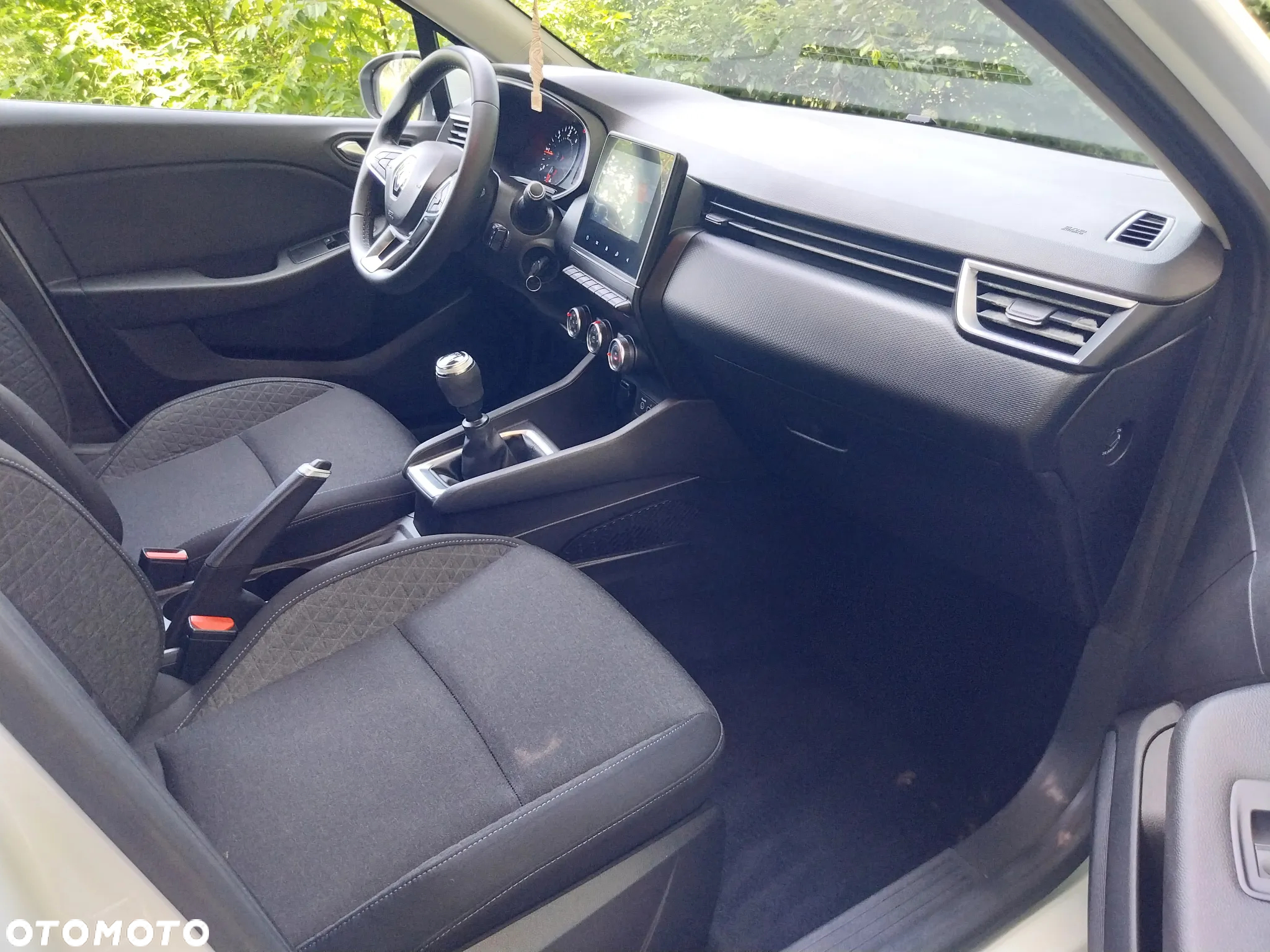Renault Clio - 11