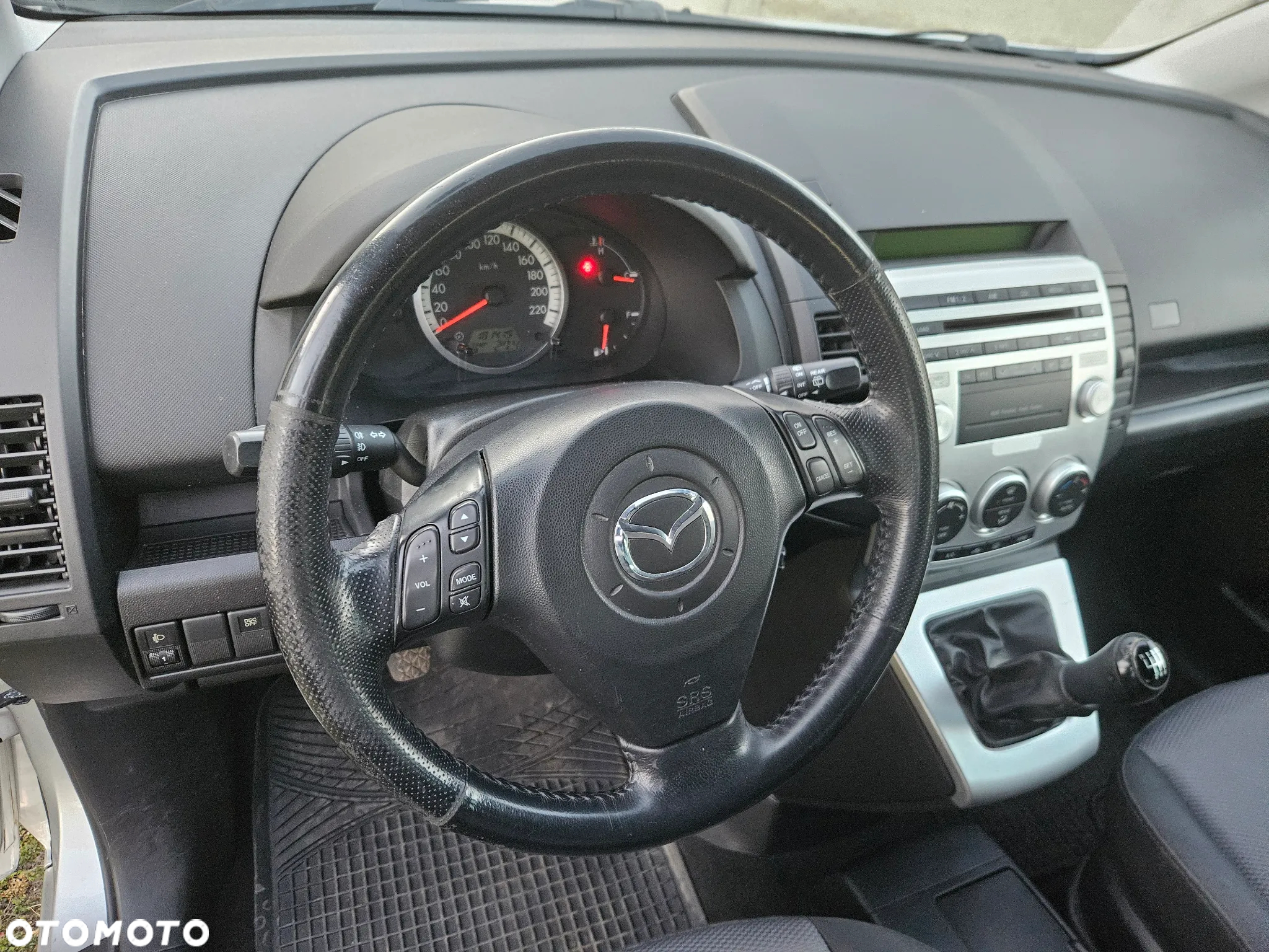 Mazda 5 - 13