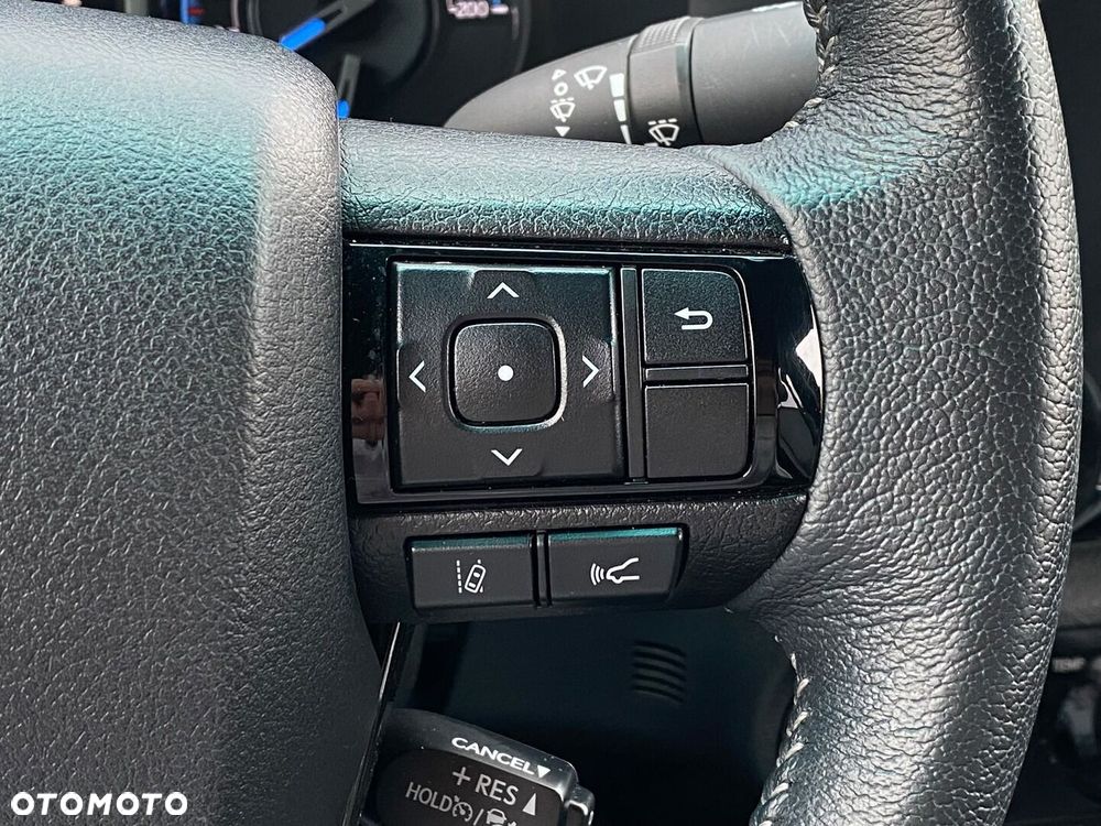 Toyota Hilux 2.8 D-4D mHEV Double Cab Invincible 4x4 - 28