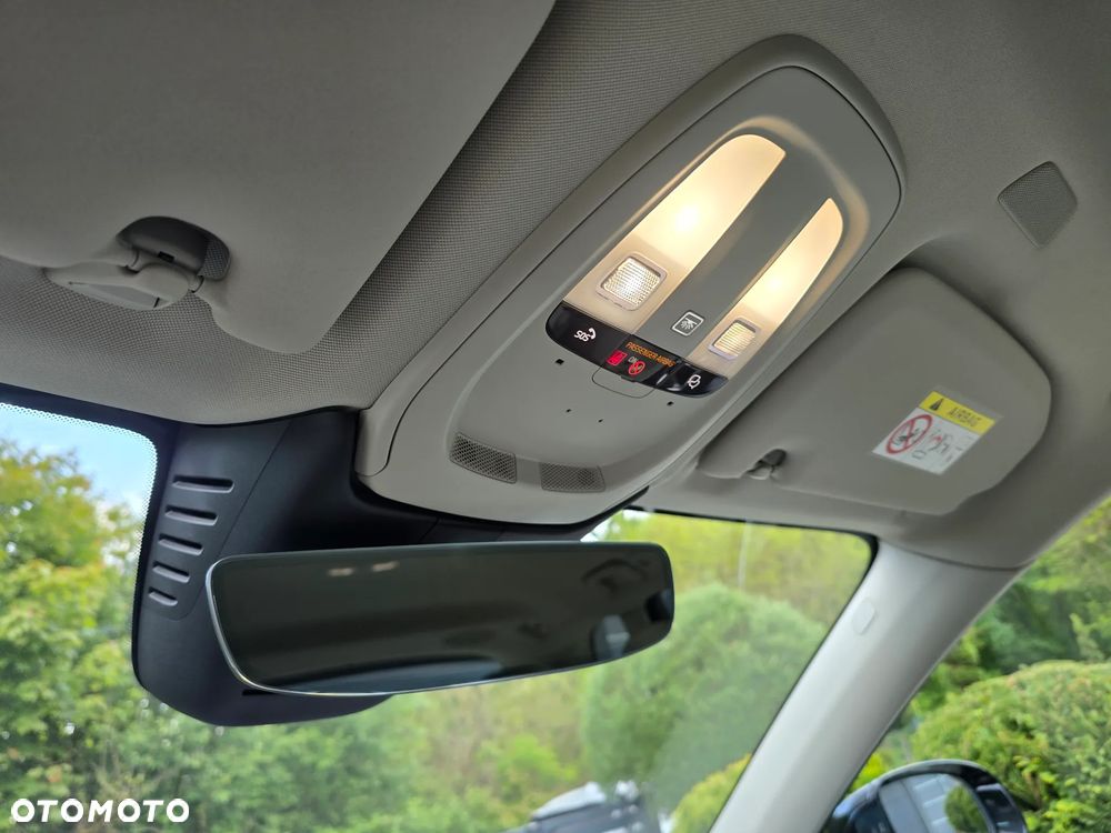 Volvo XC 60 B4 D AWD Plus Bright - 19