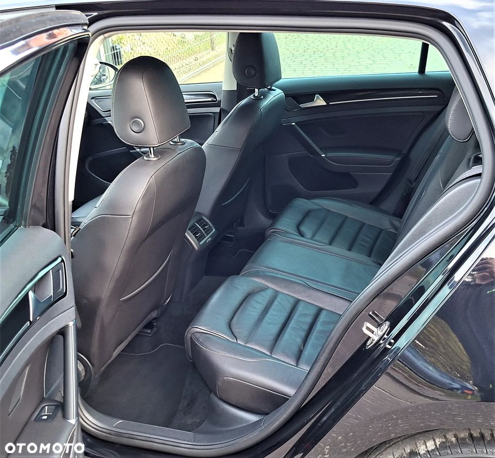 Volkswagen Golf 2.0 BlueTDI Highline - 18