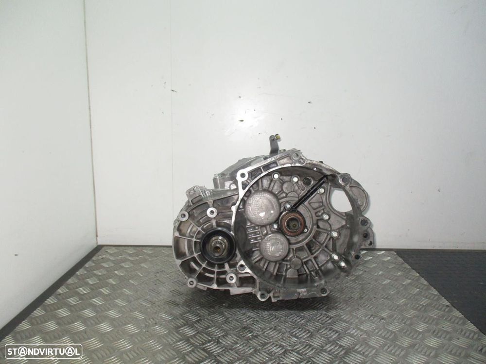 CAIXA VELOCIDADES VOLKSWAGEN GOLF V 2004 -GRF - 1