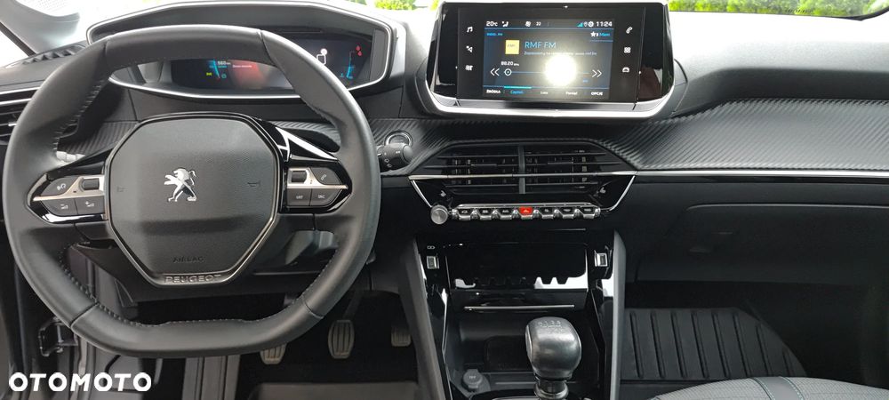 Peugeot 208 1.2 T Allure S&S - 10