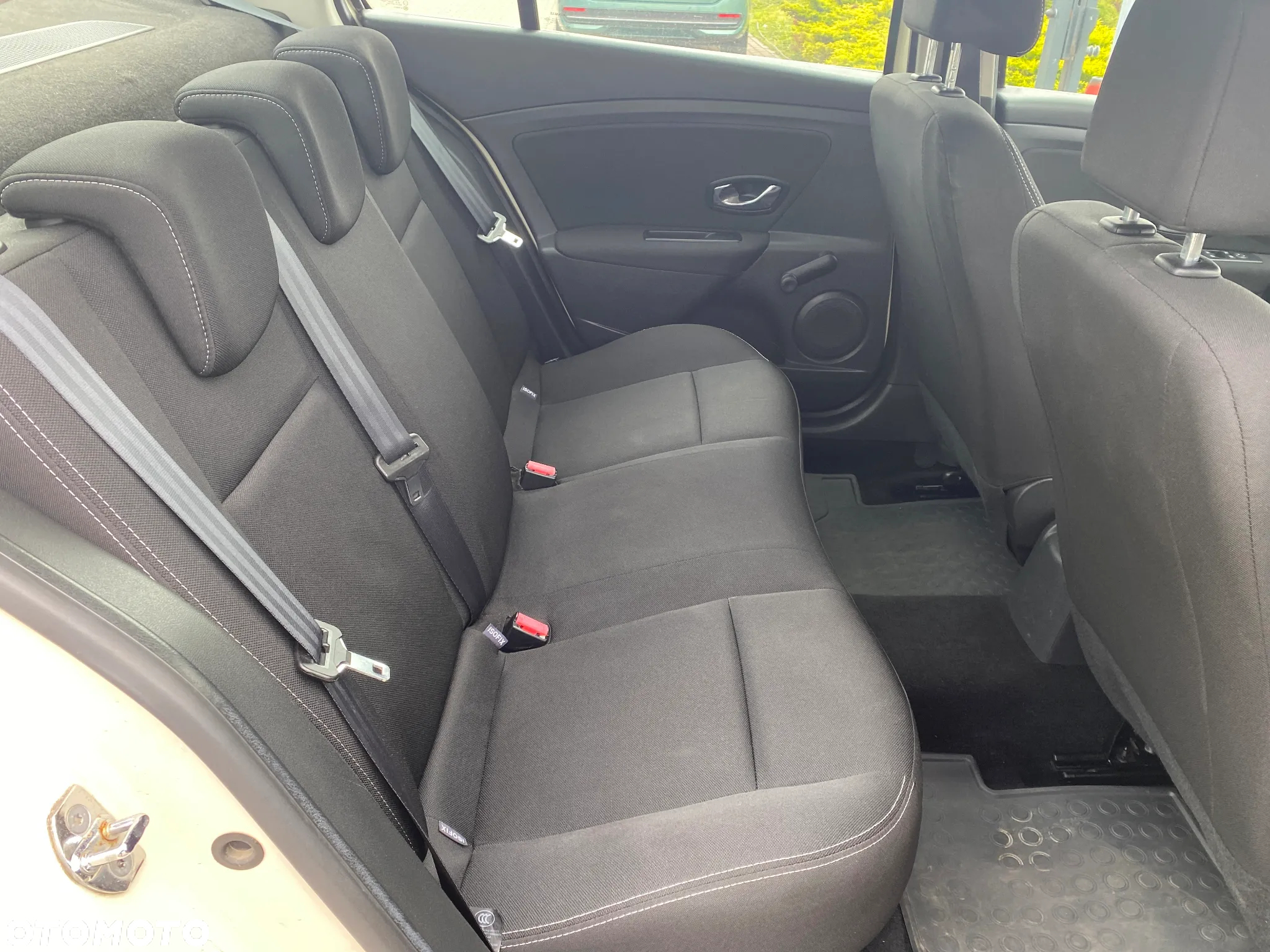Renault Fluence 1.6 16V Dynamique - 7