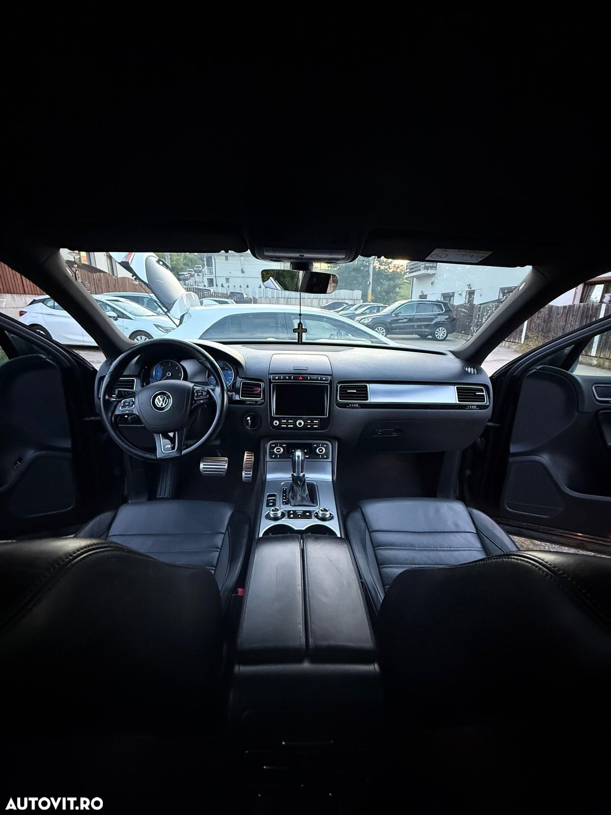 Volkswagen Touareg V6 TDI BMT Supreme Plus - 4