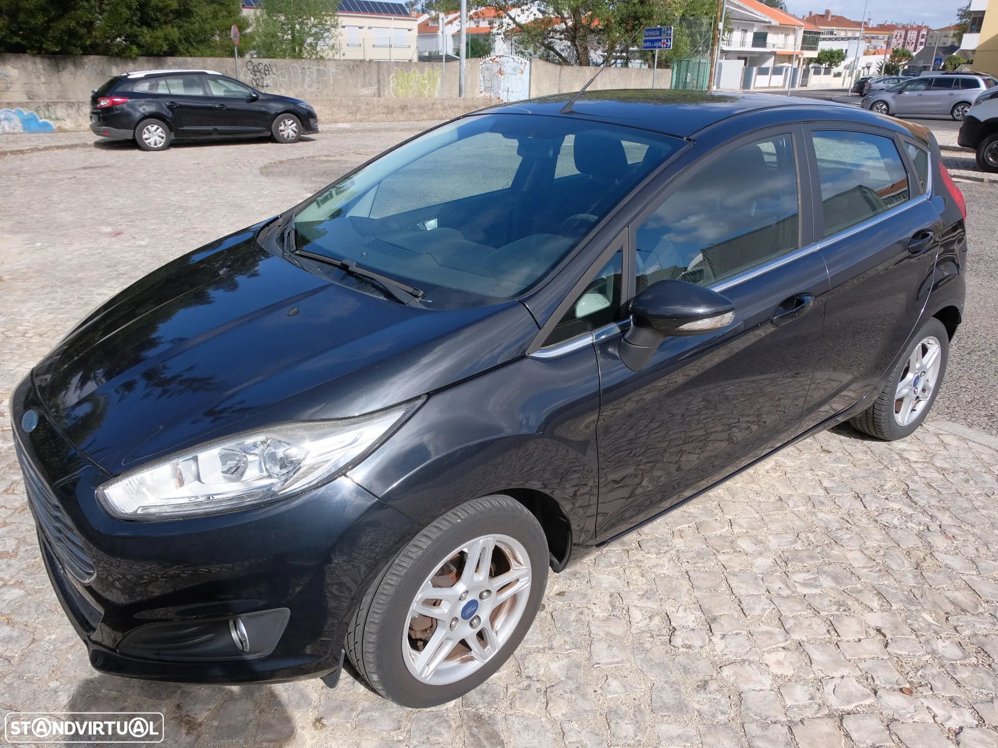 Ford Fiesta 1.0 T EcoBoost Titanium - 1
