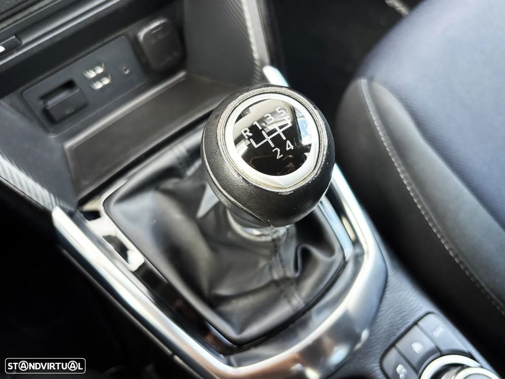 Mazda 2 1.5 Sky.Evolve Navi - 28