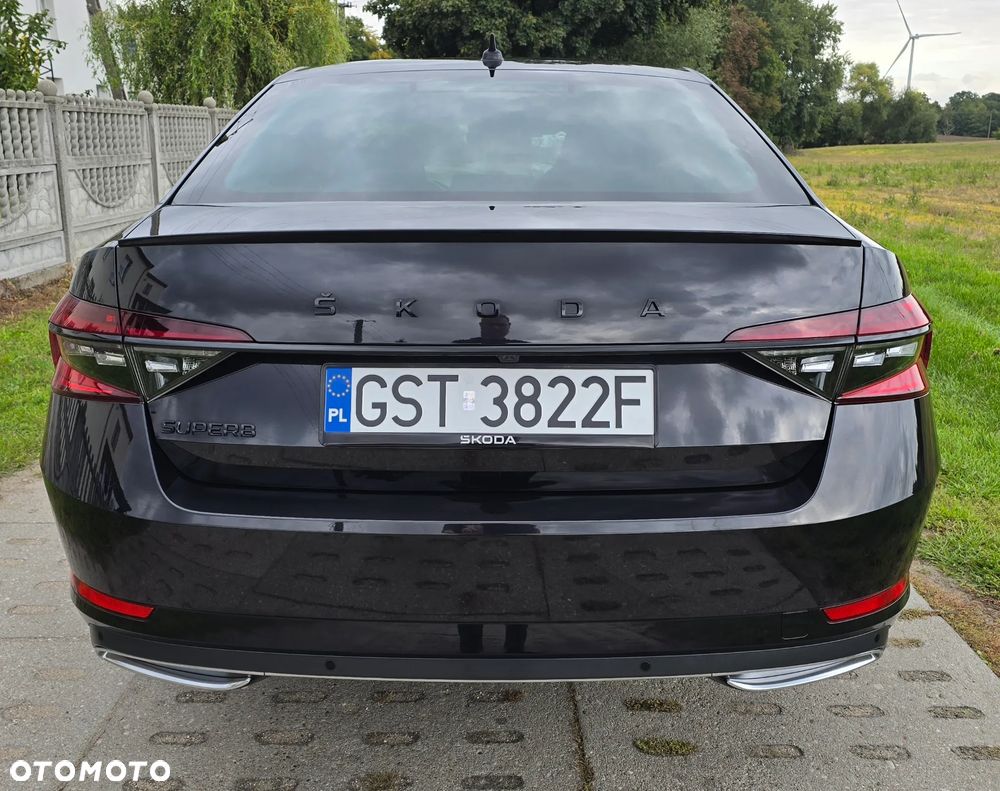 Skoda Superb 2.0 TDI SCR Sportline DSG - 4