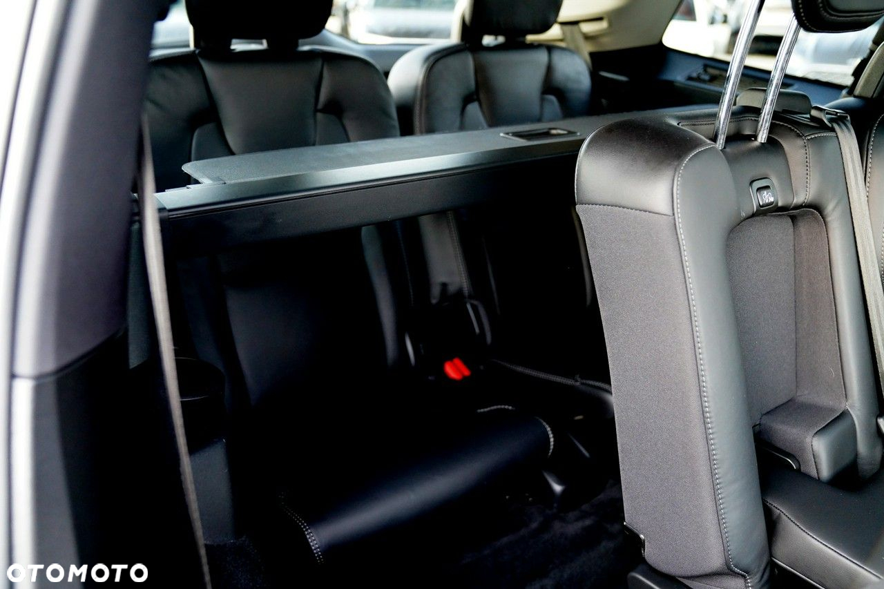 Volvo XC 90 - 39