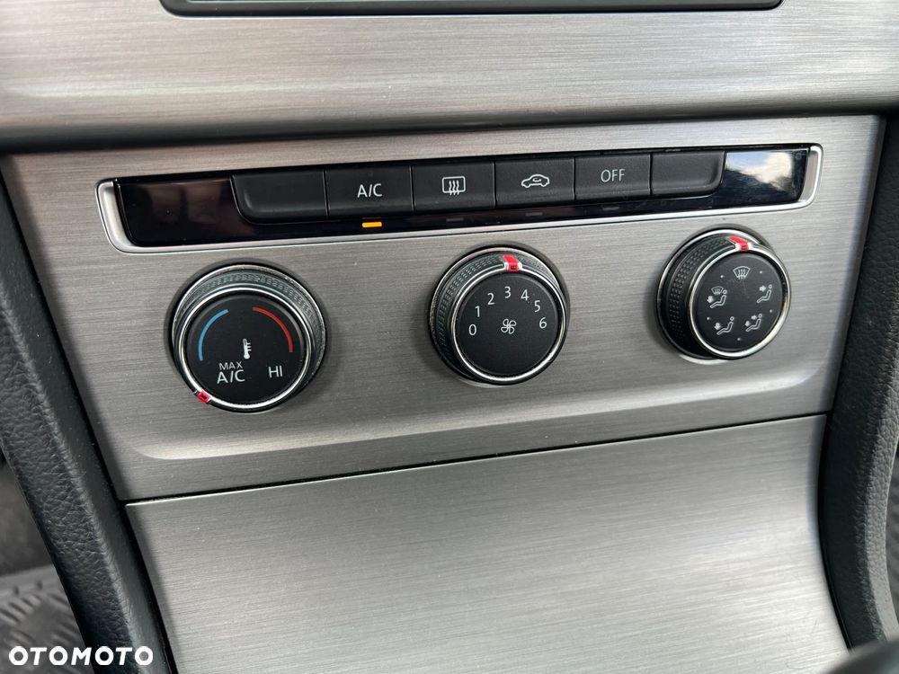 Volkswagen Golf Variant ver-vii-1-6-tdi-bmt-comfortline - 14