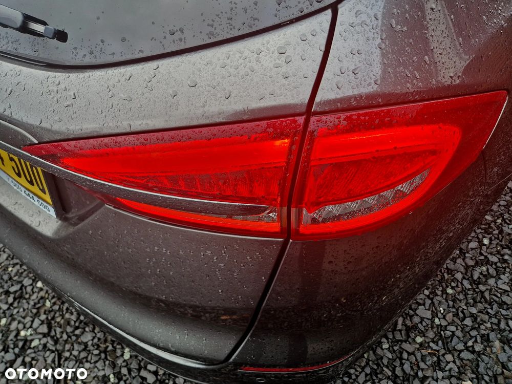 Ford Mondeo - 9
