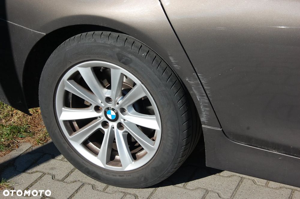 BMW Seria 5 525d - 18