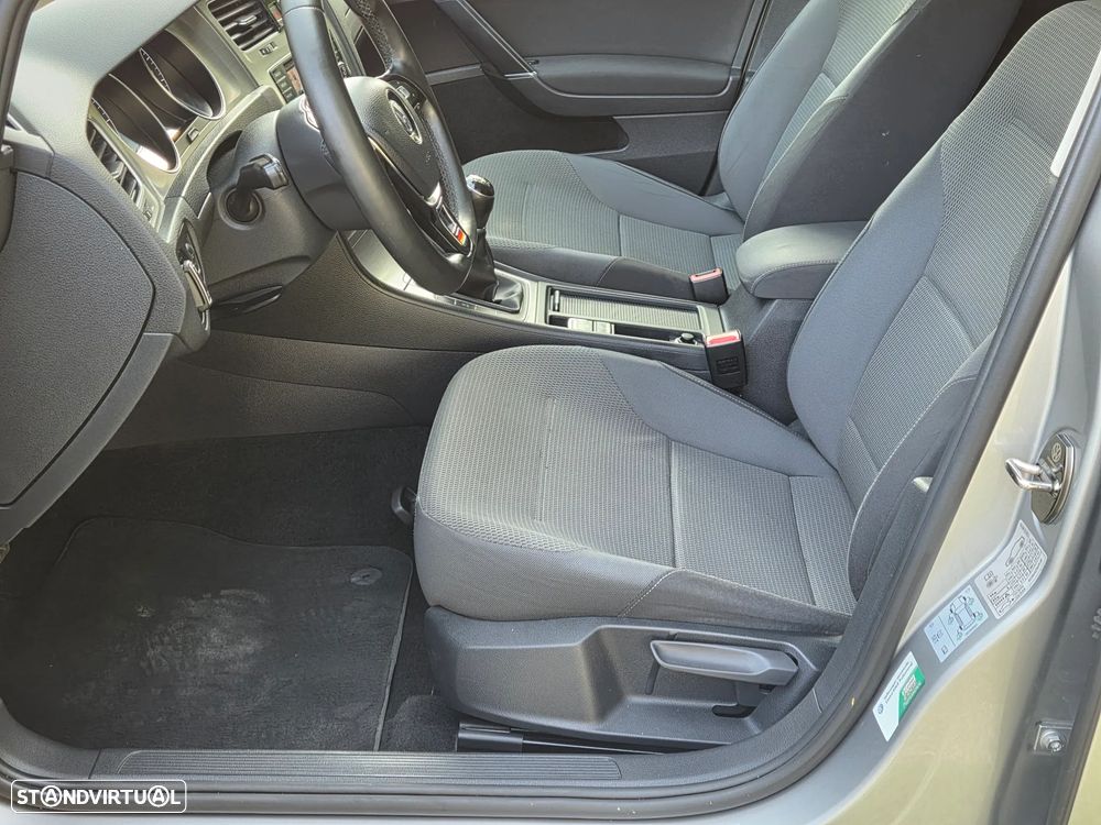 VW Golf Variant 1.6 TDi BlueMotion Trendline - 13