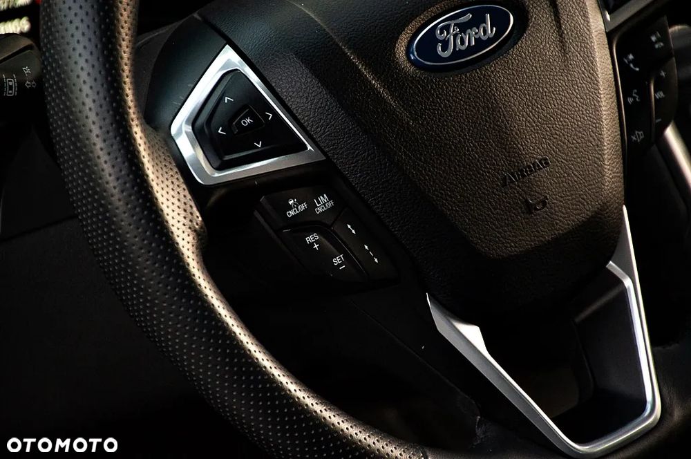 Ford Mondeo 2.0 TDCi ST-Line PowerShift - 38