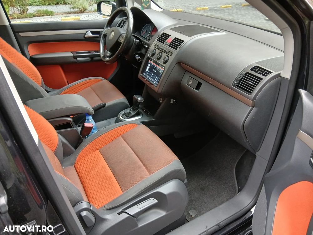 Volkswagen Touran - 7