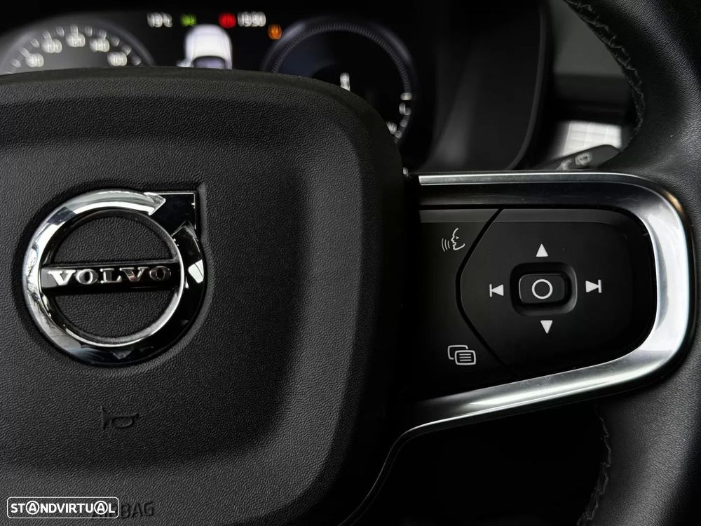 Volvo XC 40 1.5 T4 PHEV Core - 24