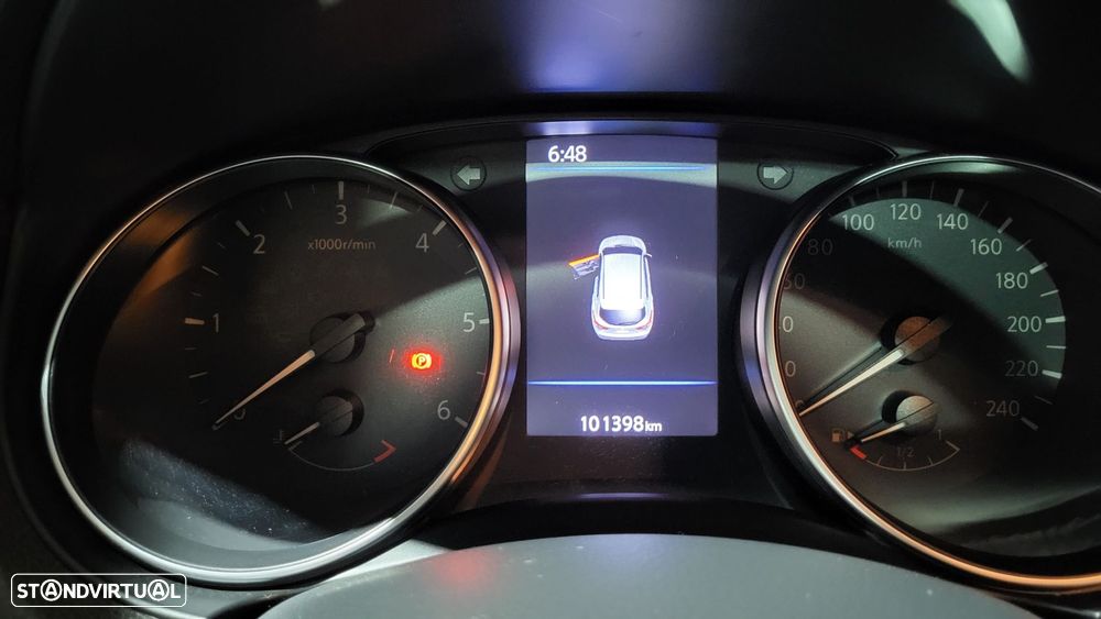 Nissan Qashqai 1.5 dCi N-Connecta - 18