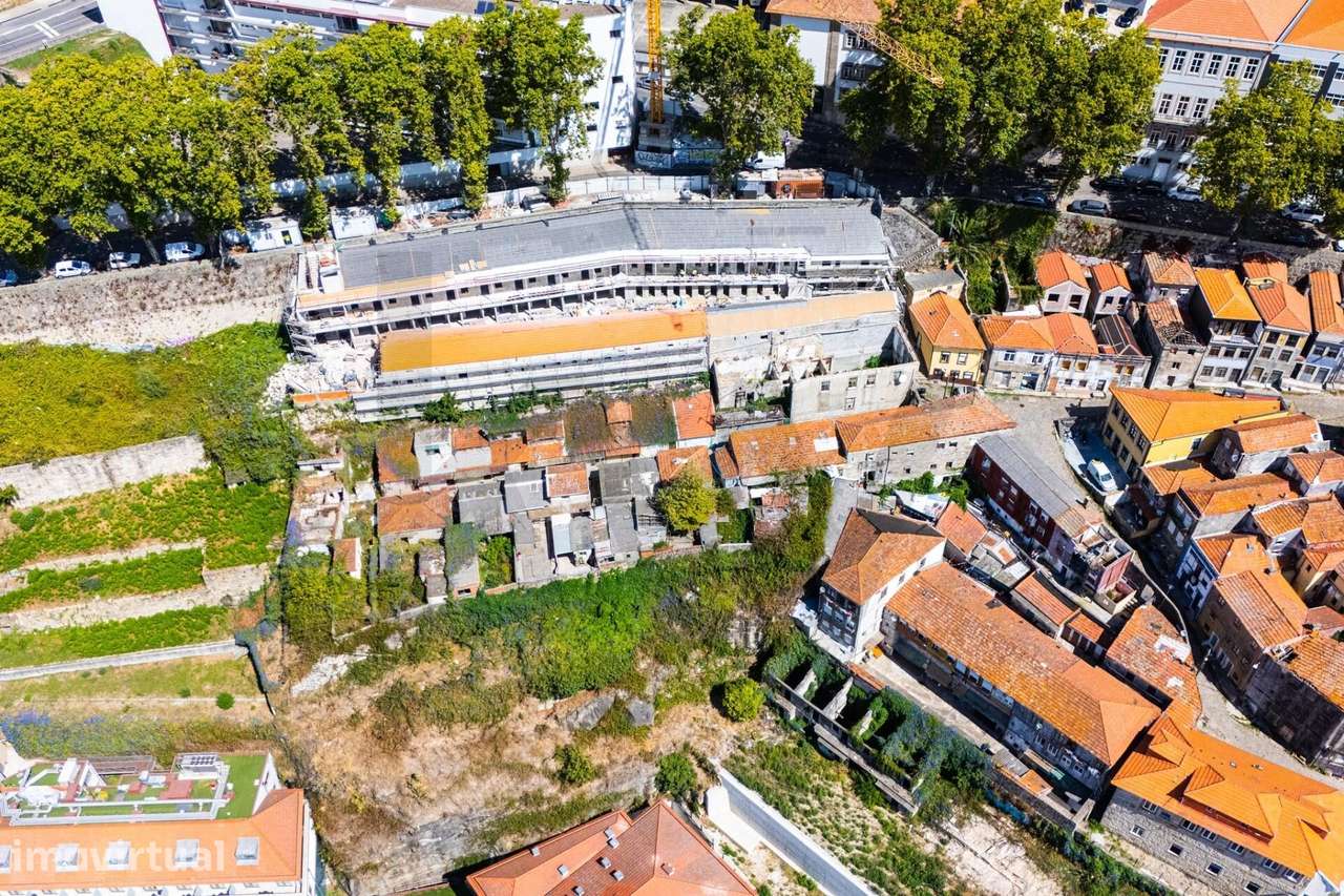 Terreno com projeto aprovado e vista Douro | Porto - Grande imagem: 2/18