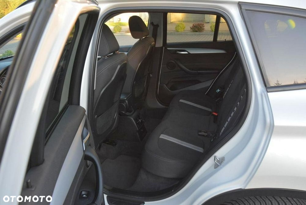 BMW X1 xDrive20d Advantage - 19