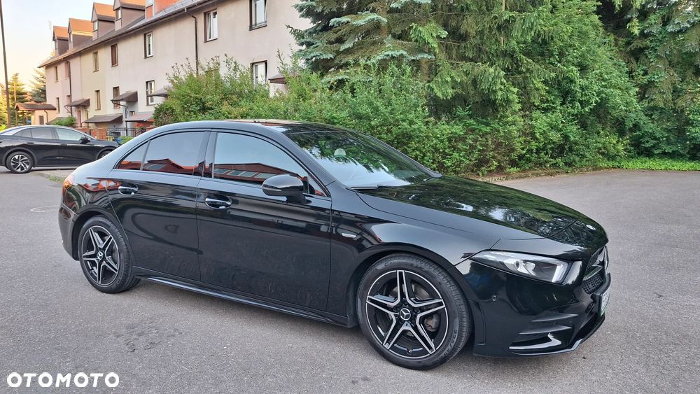 Mercedes-Benz Klasa A 200 Edycja specjalna 7G-DCT - 28