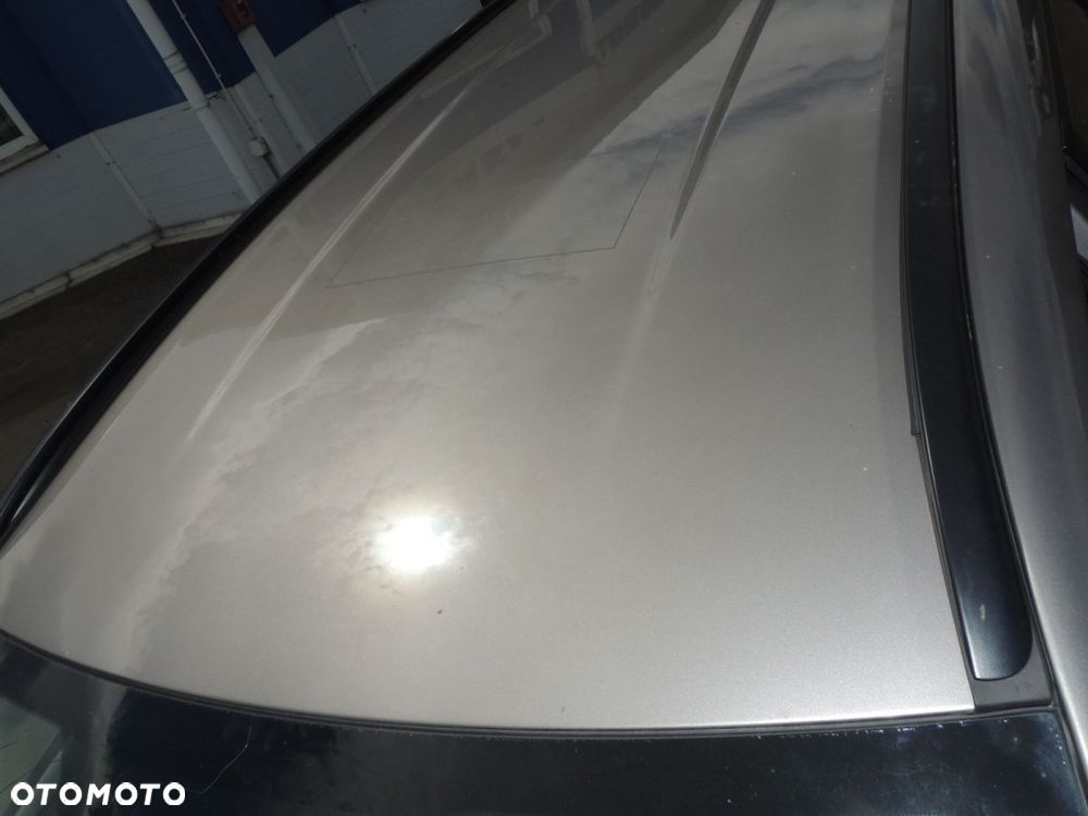 Dach Toyota Auris II kombi E18 - 1