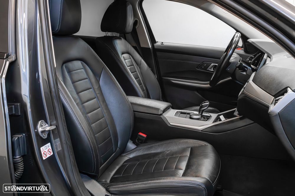 BMW 330 e Aut. Luxury Line - 10