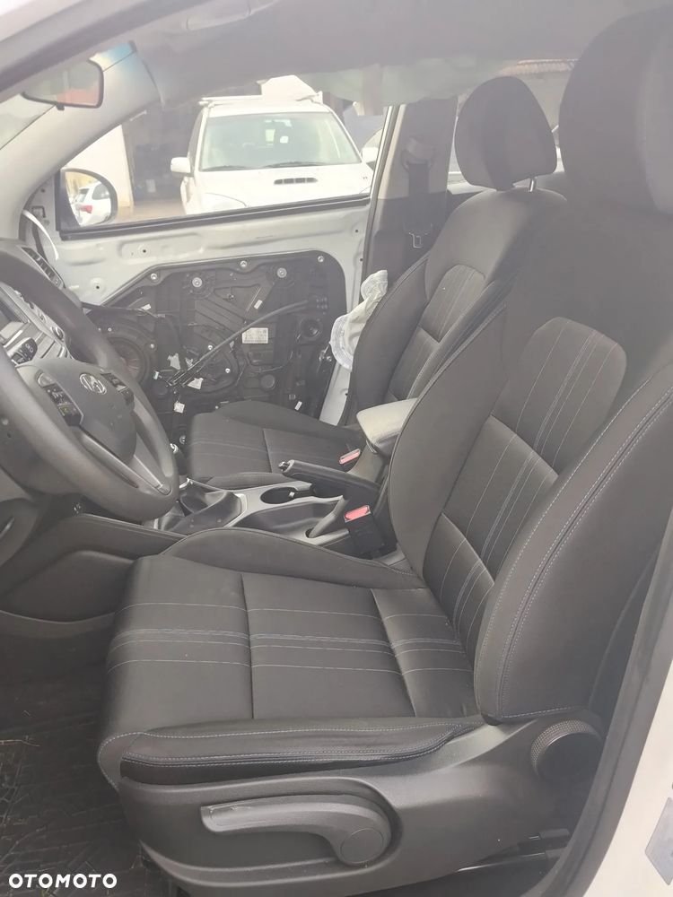 Hyundai Tucson - 16